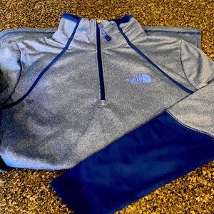 Women’s North Face Quarter Zip Up